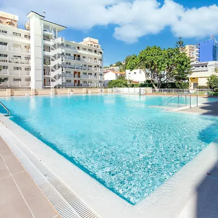 Apartmán Carihuela Nucleo Cristal 2 *