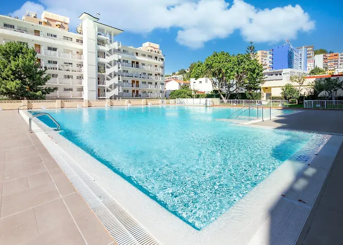 Apartmán Carihuela Nucleo Cristal 2 *